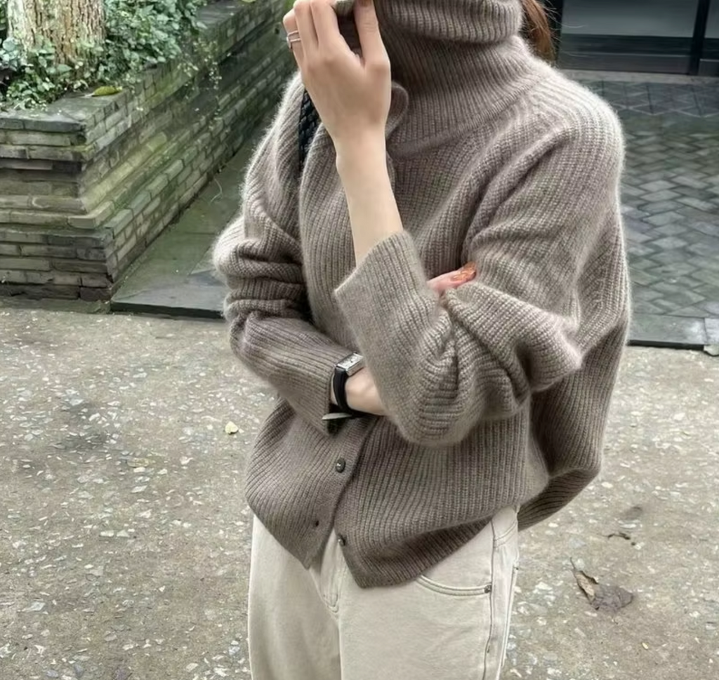 Valona Wool Turtleneck Sweater