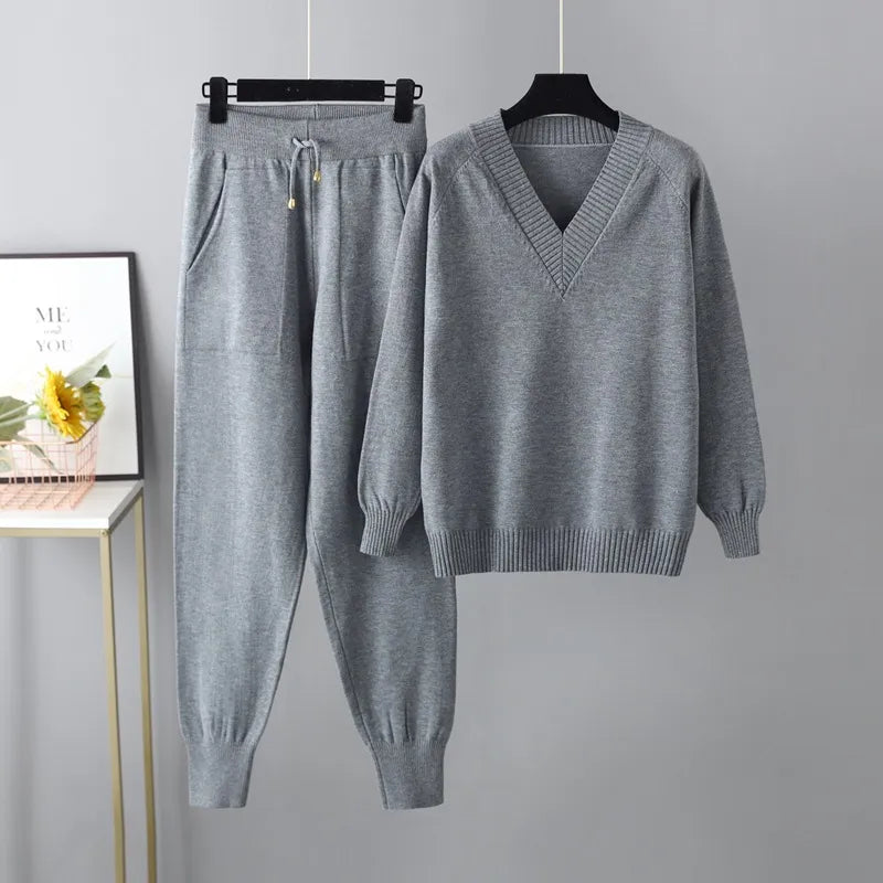 Tundraloom Knitted Set - Edward Fraiser