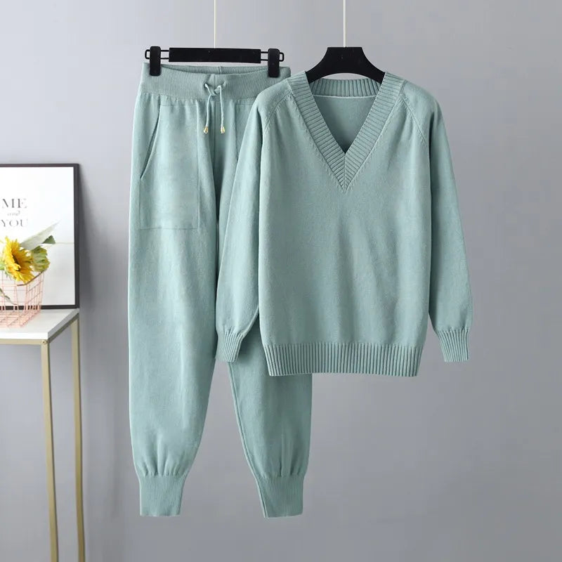 Tundraloom Knitted Set - Edward Fraiser