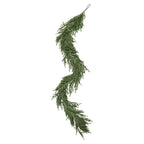Varenna Realistic Pine Needle Garland