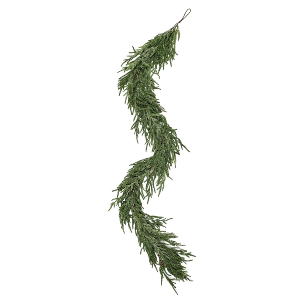 Varenna Realistic Pine Needle Garland