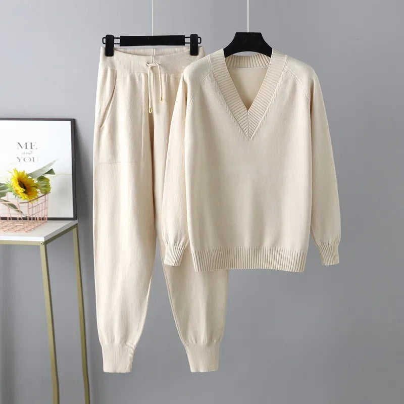 Tundraloom Knitted Set - Edward Fraiser