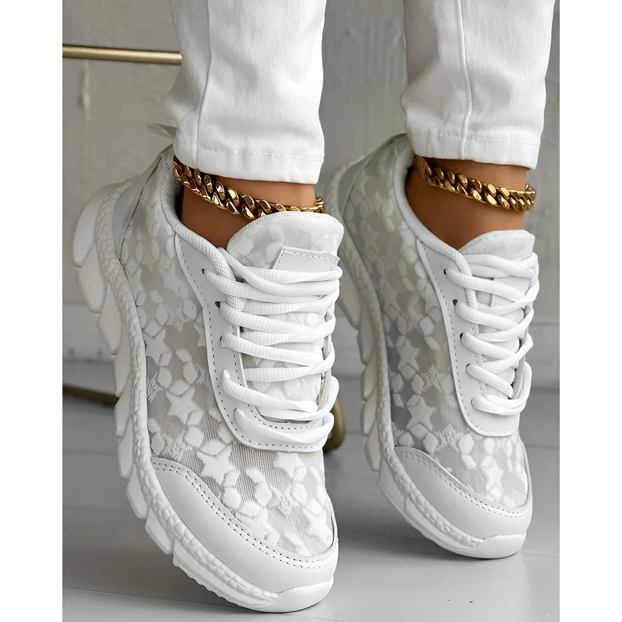 Eloria Everyday Lace Sneakers